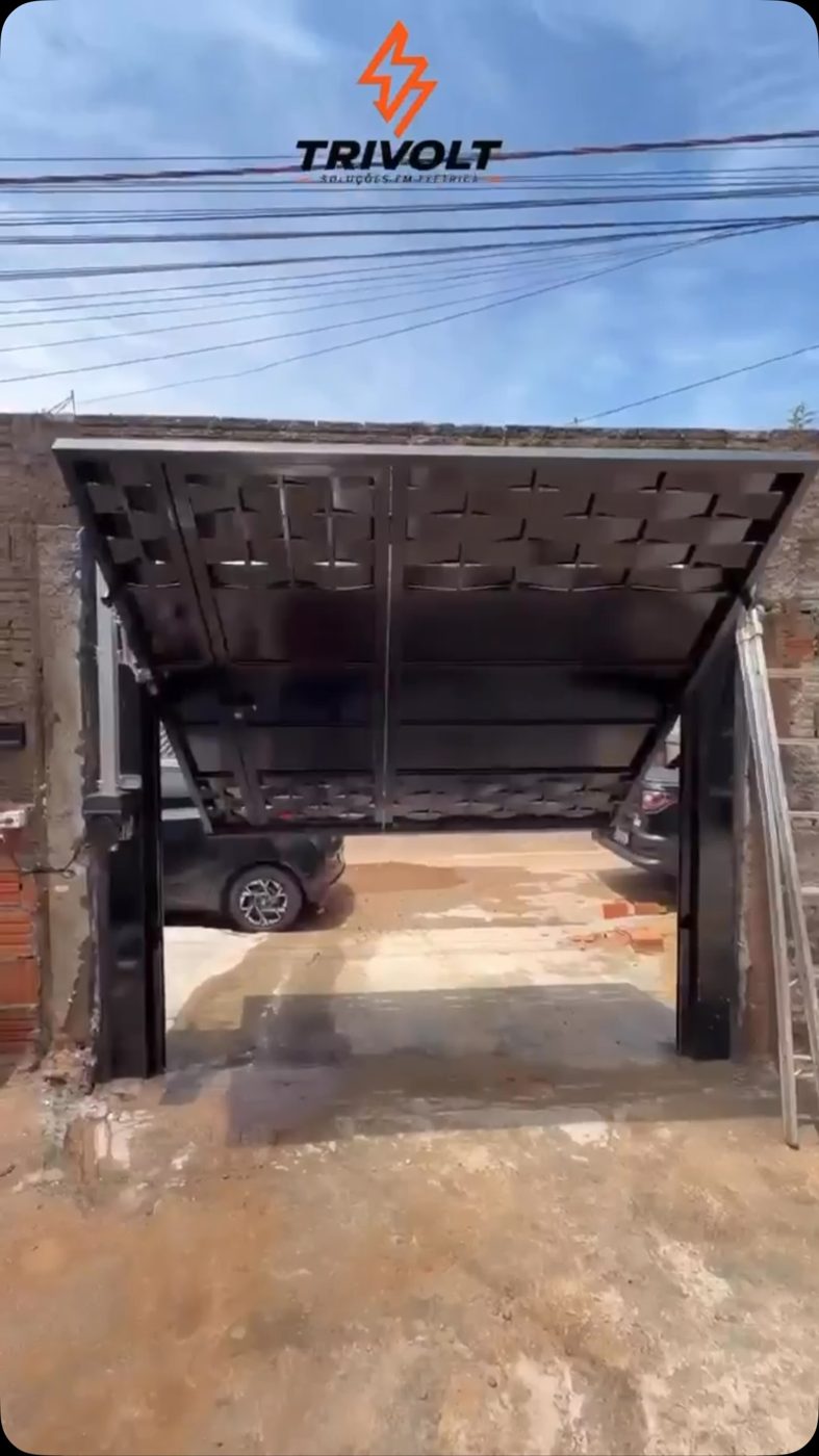 Portão basculante automatizado